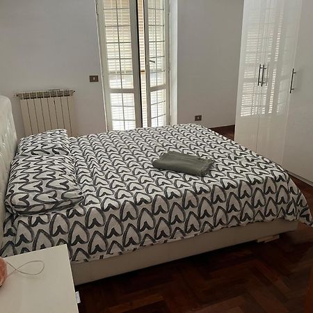 Апартаменты La Casa Di Vic Монтеротондо Экстерьер фото